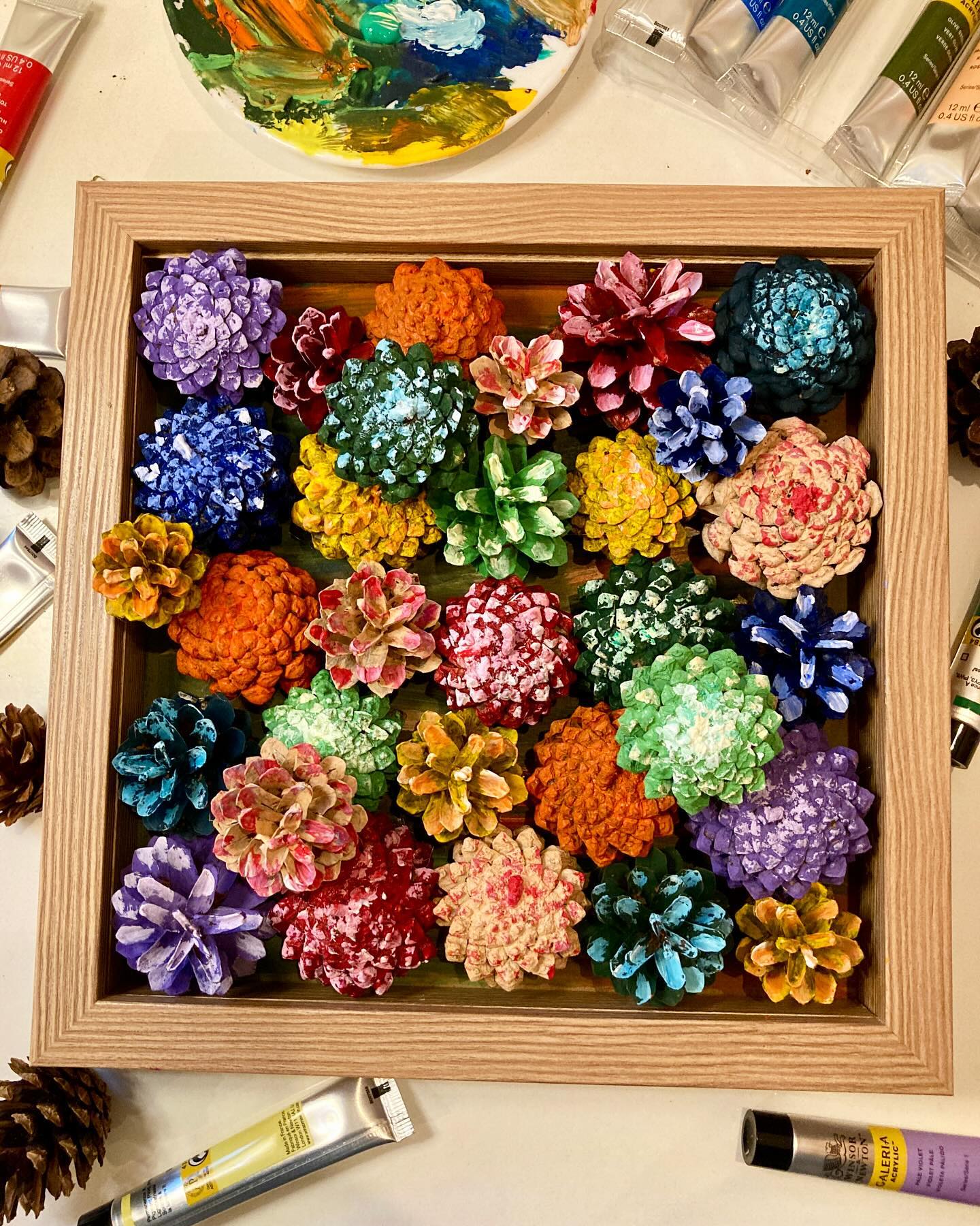 Bei dem trüben Wetter bastel ich mir die Welt bunt... #basteln #kienäppel #farbe